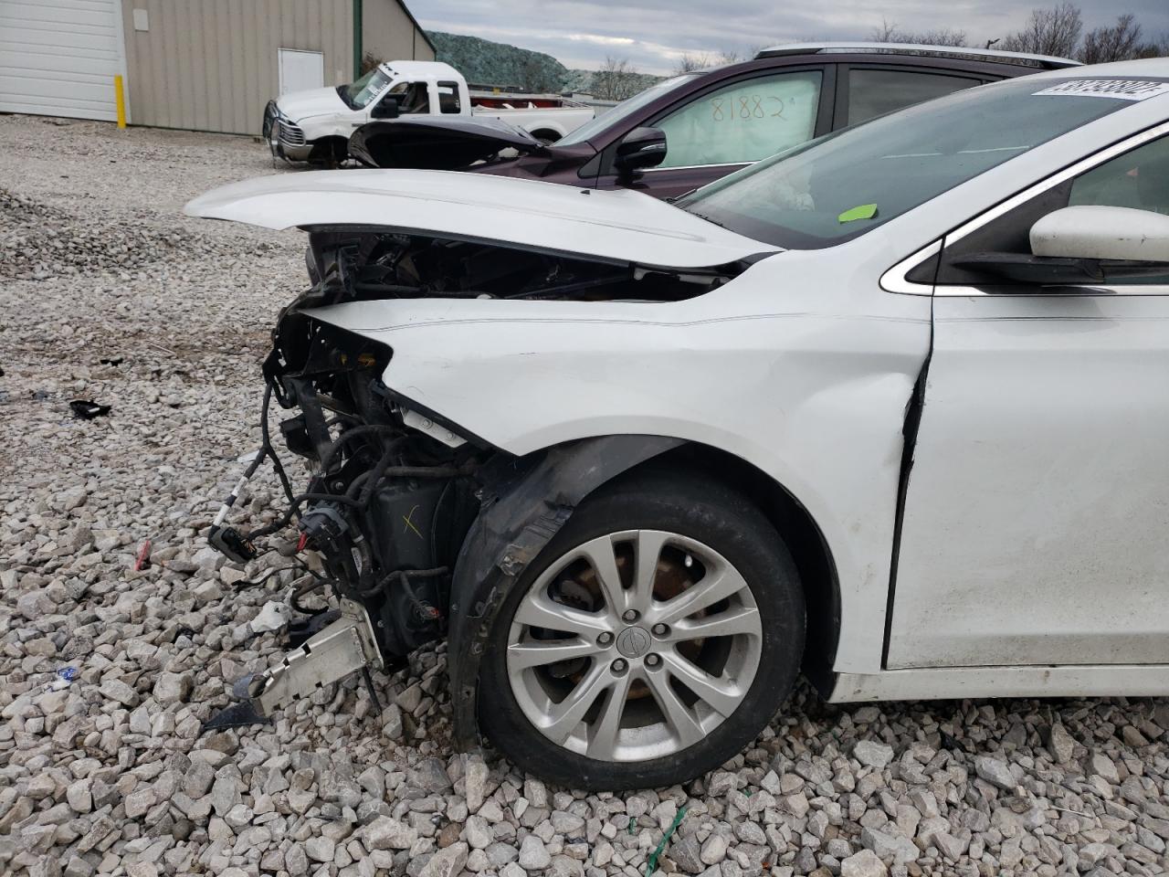 Photo 10 from auction – 2015 CHRYSLER 200 LIMITE with VIN 1C3CCCAB3FN546748