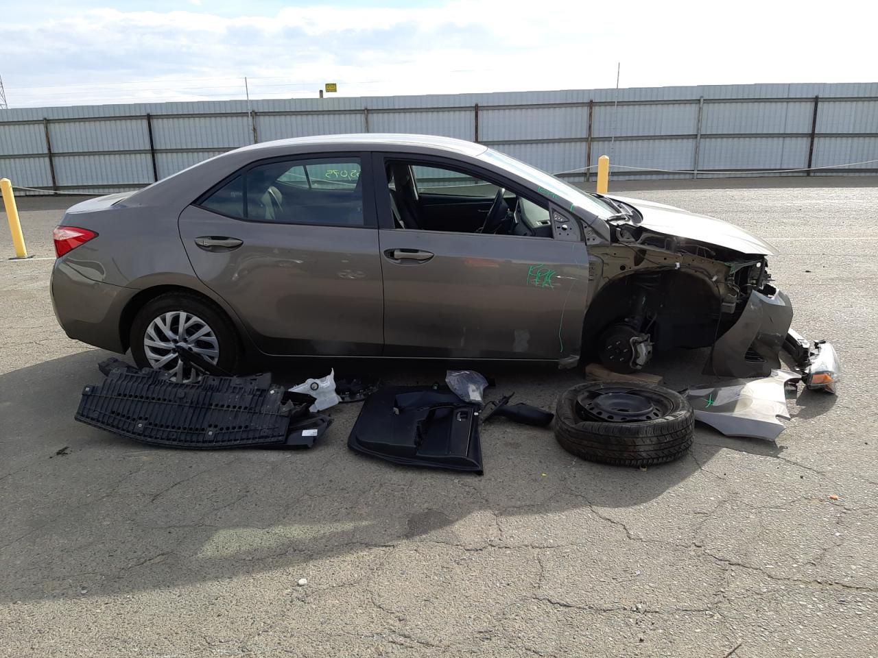 Photo 9 from auction – 2018 TOYOTA COROLLA L with VIN 2T1BURHE8JC968095