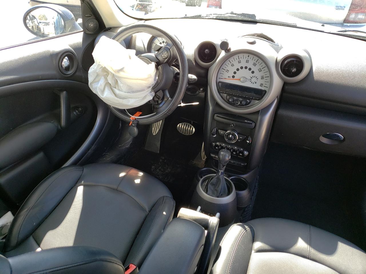 Photo 9 from auction – 2012 MINI COOPER S C with VIN WMWZC5C54CWL58915
