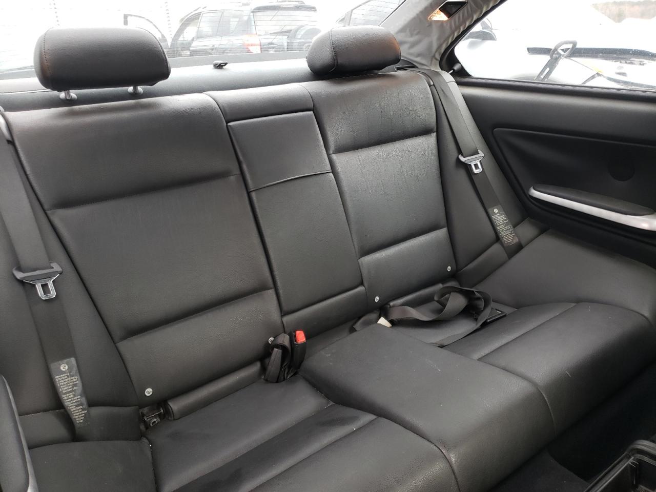 Photo 6 from auction – 2005 BMW 325 CI with VIN WBABD33415PL06536