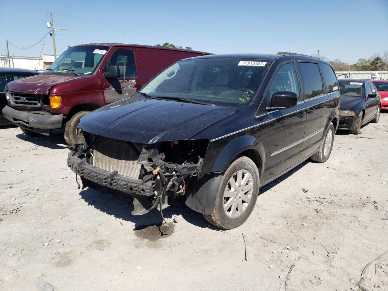 Photo 2 from auction – 2013 CHRYSLER TOWN & COU with VIN 2C4RC1BG4DR560503