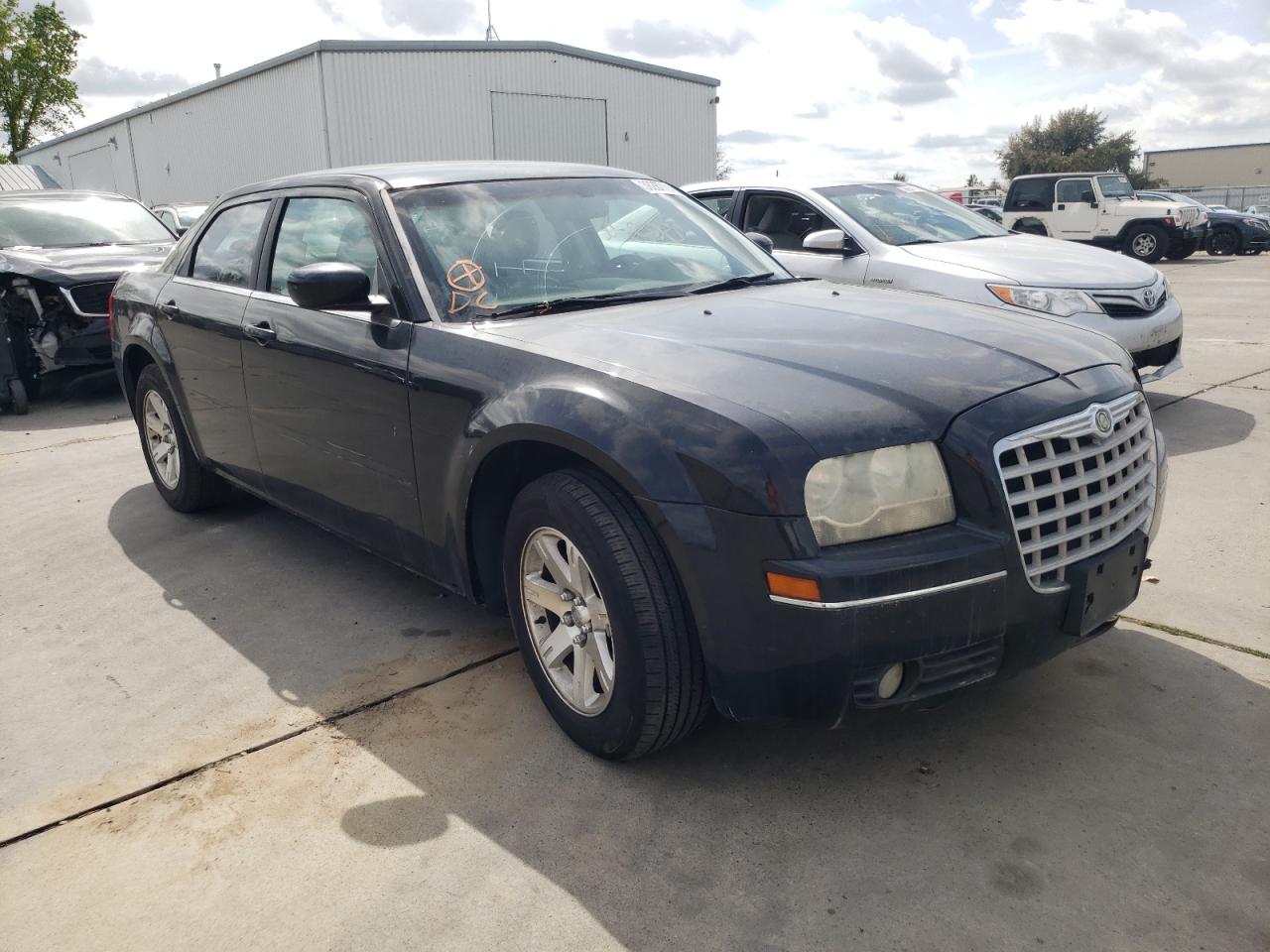 Photo 1 from auction – 2005 CHRYSLER 300 TOURIN with VIN 2C3JA53G55H685319