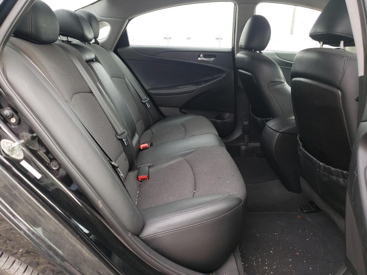 Photo 6 from auction – 2011 HYUNDAI SONATA SE with VIN 5NPEC4AB5BH149255