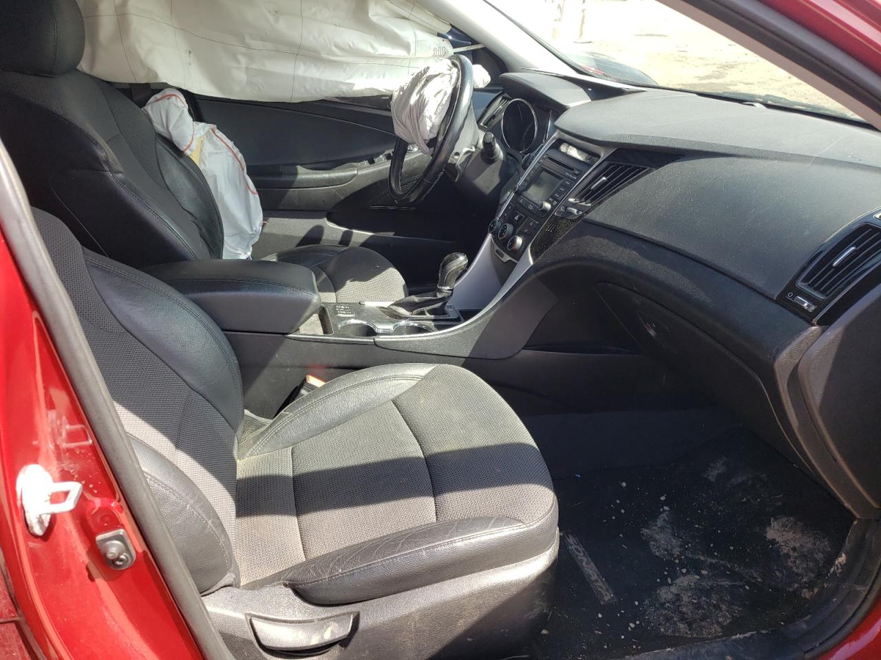 Photo 5 from auction – 2014 HYUNDAI SONATA SE with VIN 5NPEC4AC8EH853348