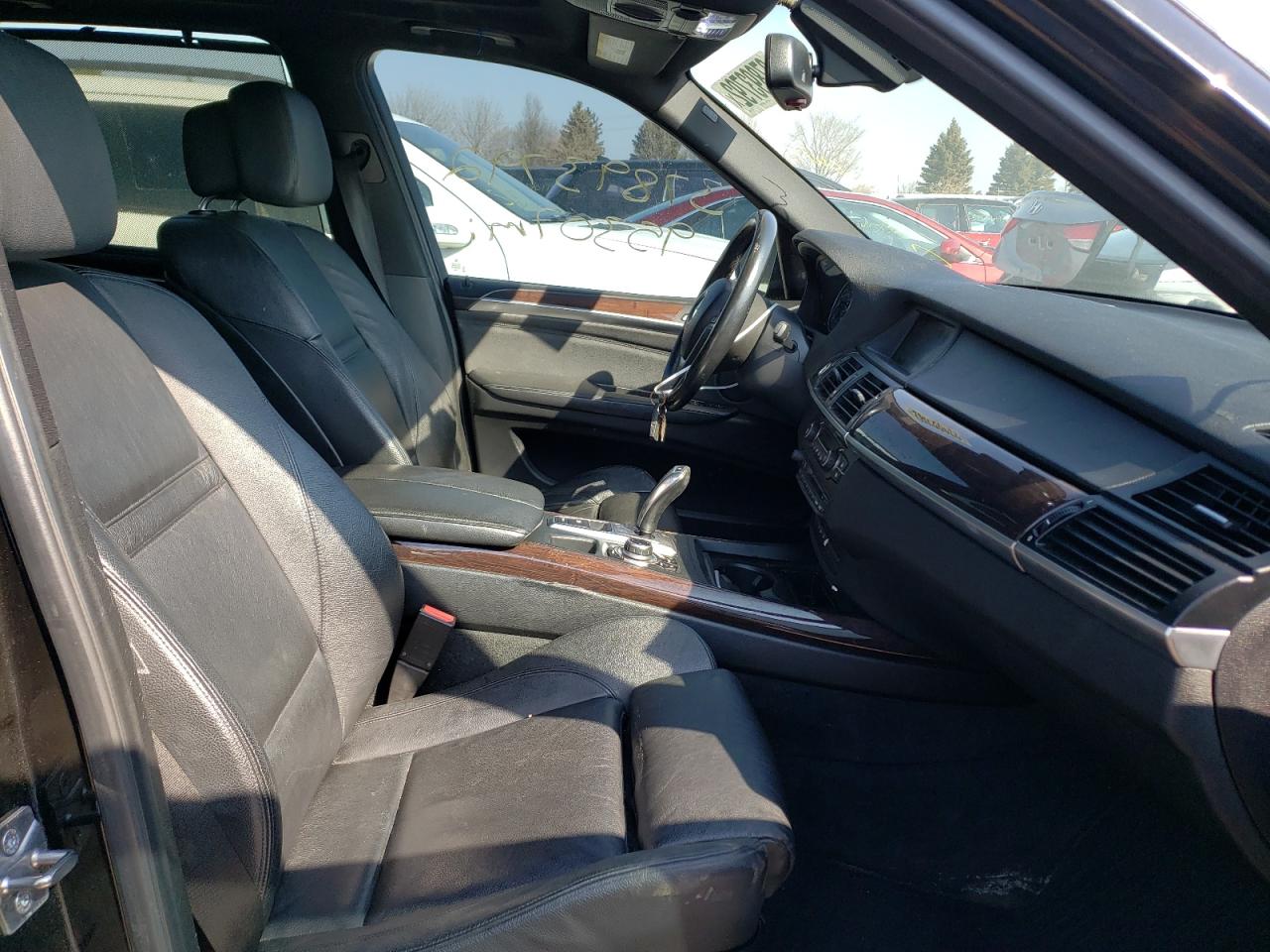 Photo 5 from auction – 2011 BMW X5 XDRIVE5 with VIN 5UXZV8C56BL419727