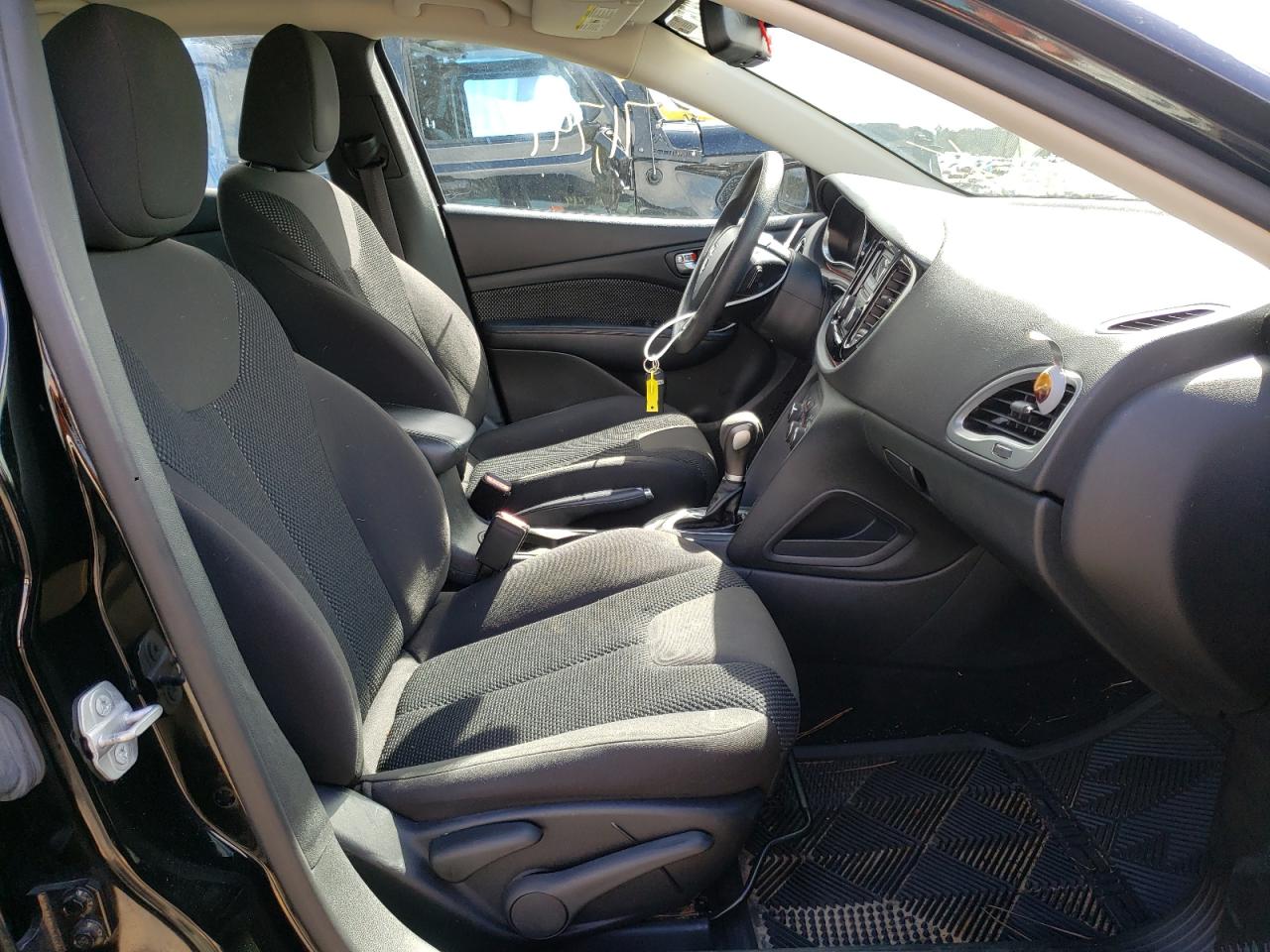 Photo 5 from auction – 2015 DODGE DART SE with VIN 1C3CDFAA4FD254117