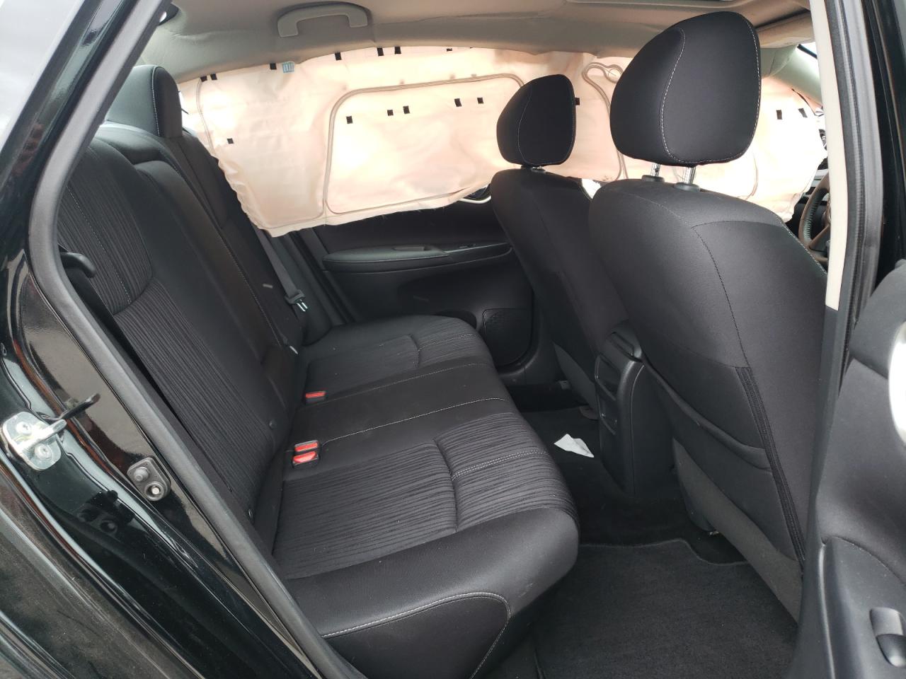 Photo 6 from auction – 2017 NISSAN SENTRA S with VIN 3N1AB7AP2HL687020