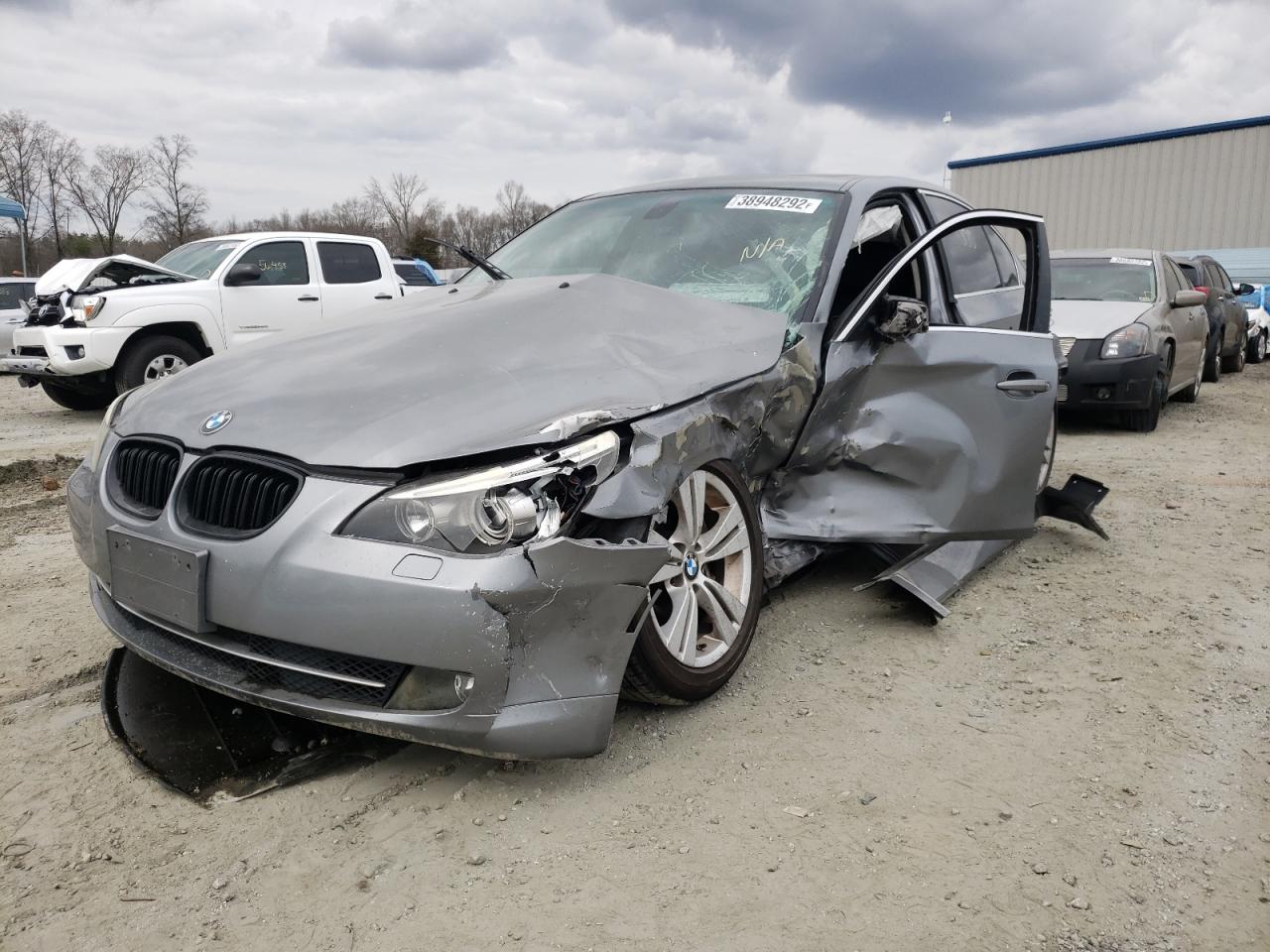 Photo 2 from auction – 2010 BMW 528 XI with VIN WBANV1C57AC158191