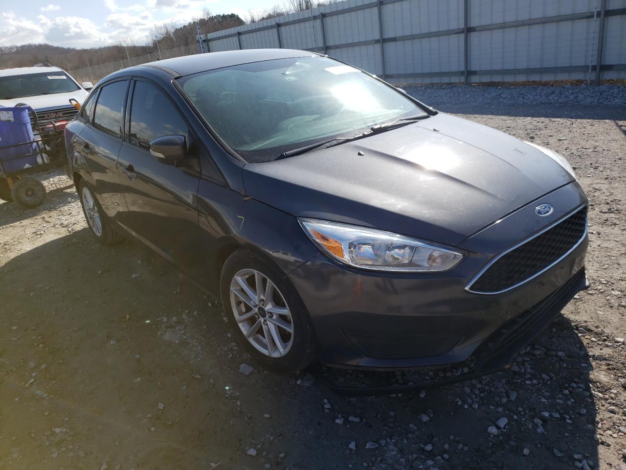 FORD FOCUS SE 2015 with VIN 1FADP3F23FL375790 - Photo from auction