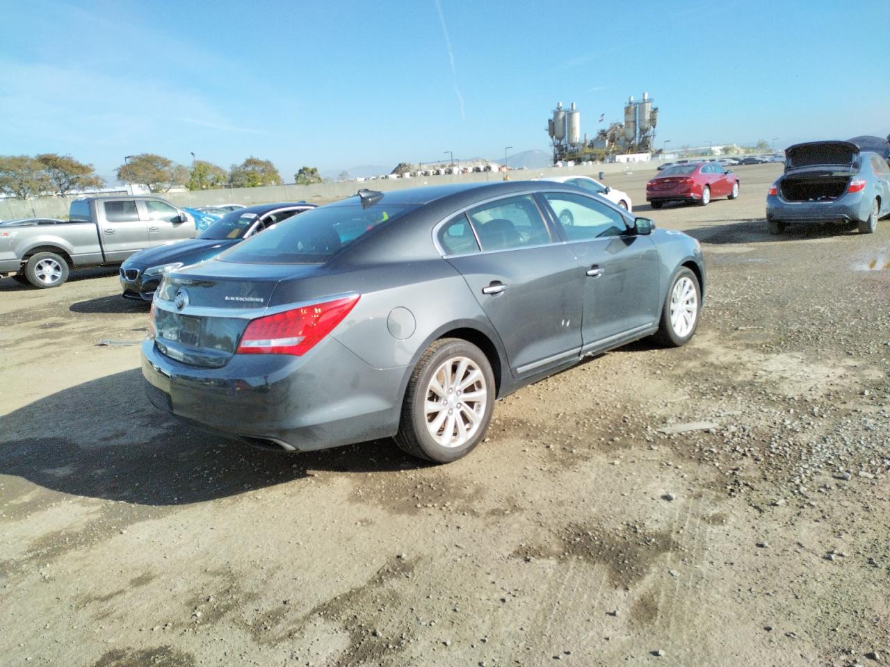 Photo 4 from auction – 2015 BUICK LACROSSE with VIN 1G4GB5G39FF119883