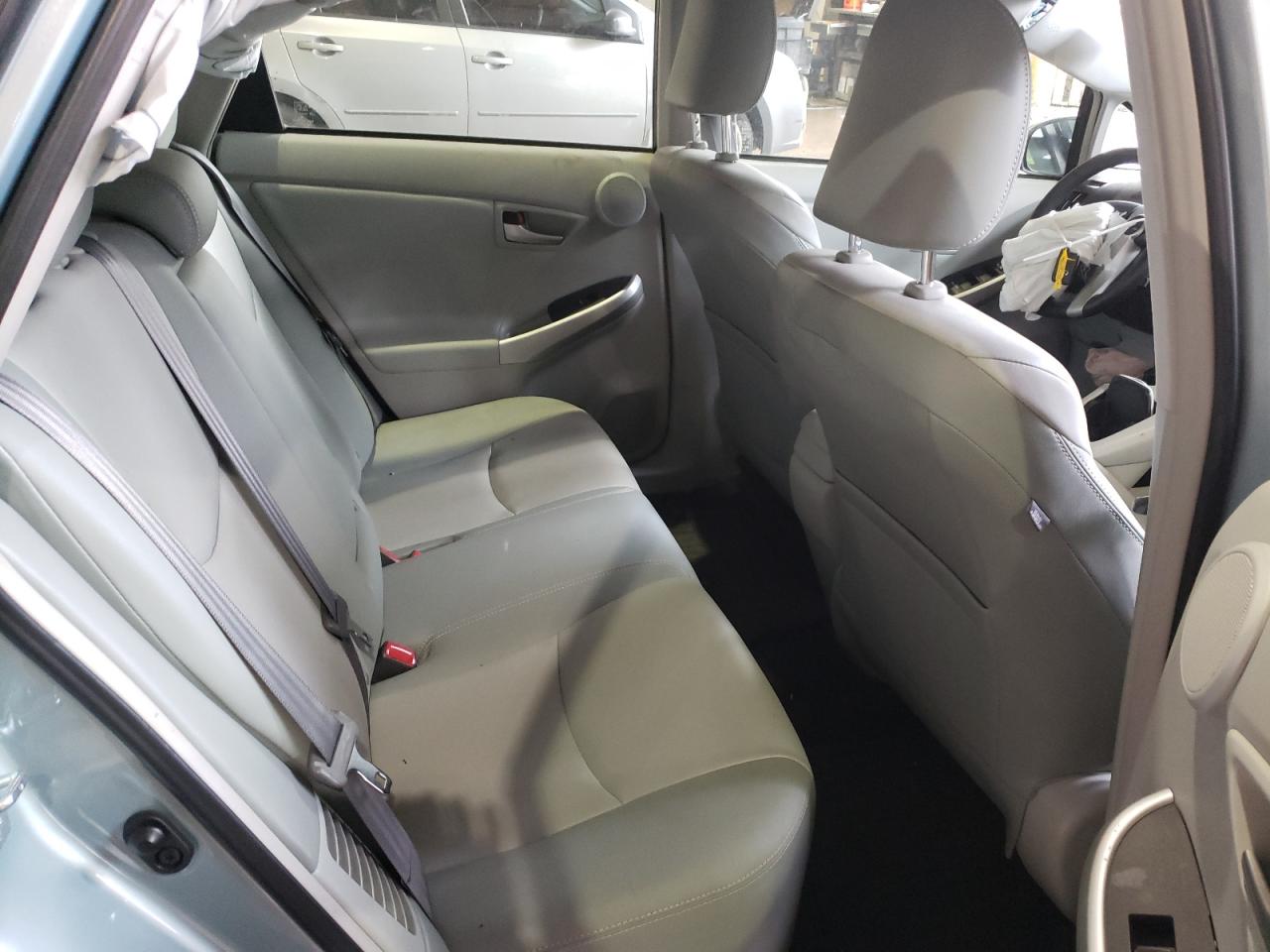 Photo 6 from auction – 2014 TOYOTA PRIUS with VIN JTDKN3DU3E1746761