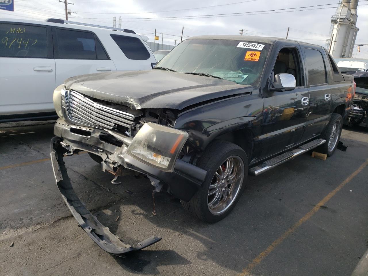Photo 2 from auction – 2003 CHEVROLET AVALANCHE with VIN 3GNEC13T33G312667