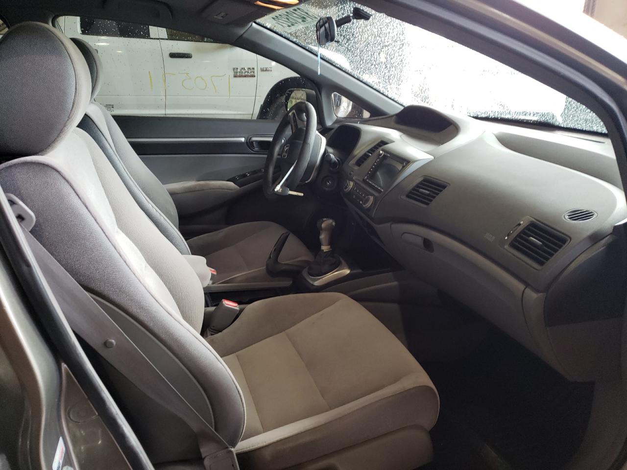 Photo 5 from auction – 2007 HONDA CIVIC EX with VIN 1HGFA15877L049752