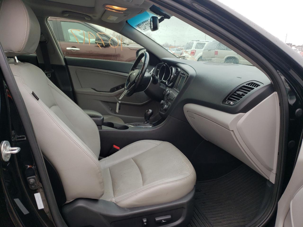 Photo 5 from auction – 2012 KIA OPTIMA EX with VIN 5XXGN4A75CG033694