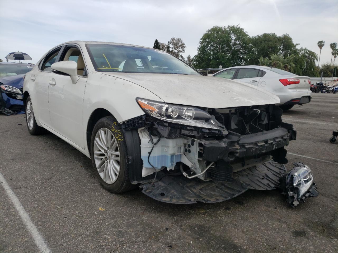 LEXUS ES 350 2016 z numerem VIN 58ABK1GG5GU025138 - Zdjęcie z aukcji