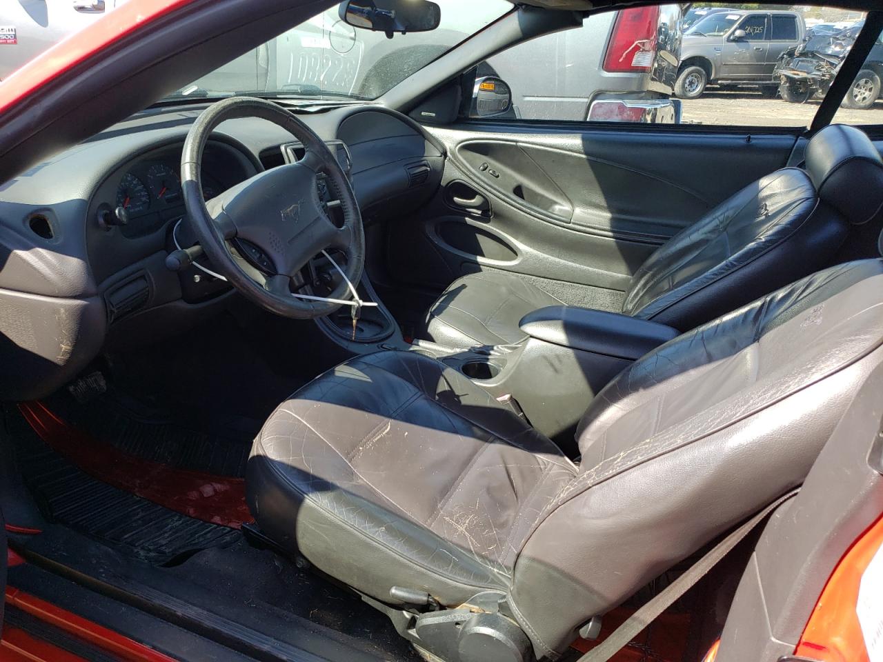 Photo 5 from auction – 2004 FORD MUSTANG with VIN 1FAFP44614F196387