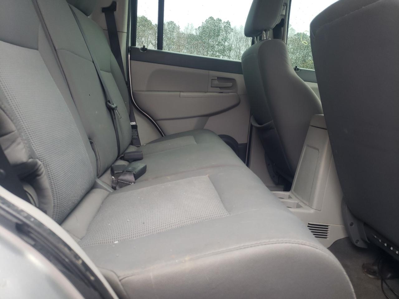 Photo 6 from auction – 2008 JEEP LIBERTY SP with VIN 1J8GP28K88W221567