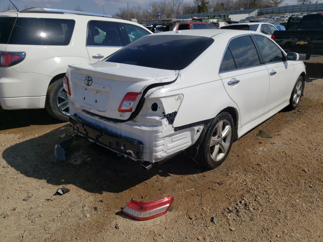 Photo 4 from auction – 2011 TOYOTA CAMRY BASE with VIN 4T1BF3EKXBU583428