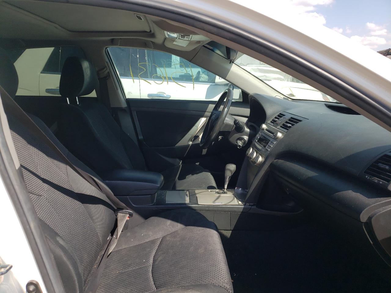 Photo 5 from auction – 2011 TOYOTA CAMRY BASE with VIN 4T1BF3EKXBU583428
