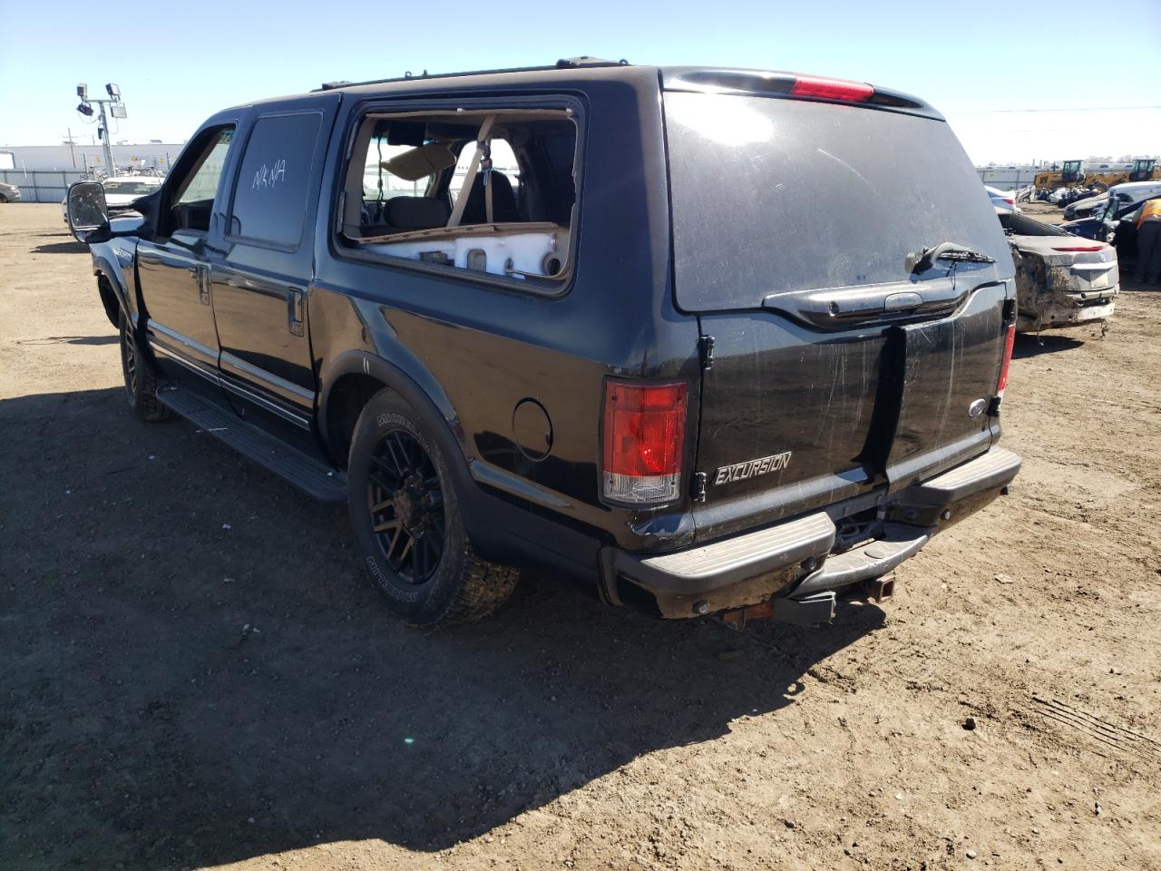 Photo 3 from auction – 2002 FORD EXCURSION with VIN 1FMNU42S12ED49833