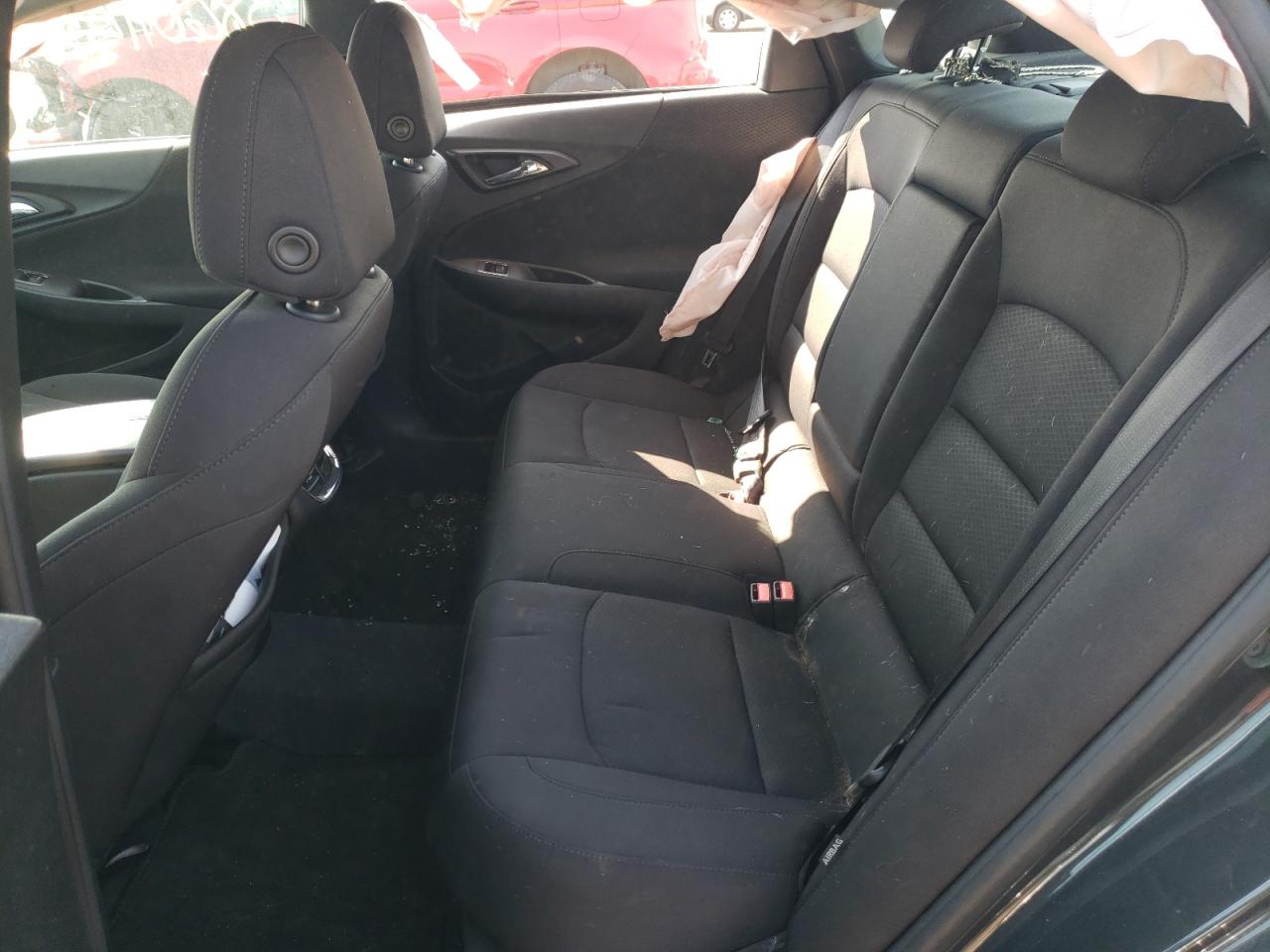 Photo 6 from auction – 2018 CHEVROLET MALIBU LT with VIN 1G1ZD5ST4JF257413