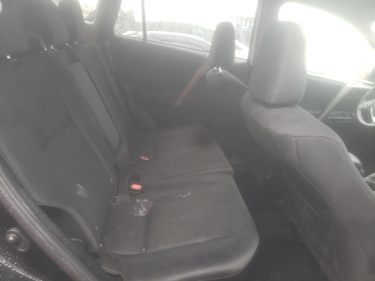 Photo 6 from auction – 2017 TOYOTA RAV4 LE with VIN 2T3ZFREV9HW377562