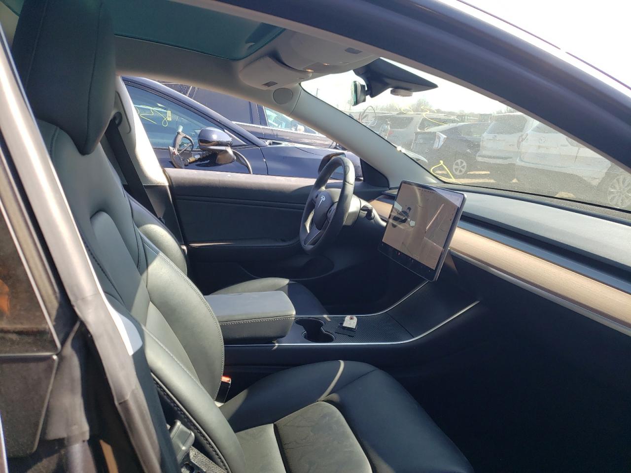 Photo 5 from auction – 2020 TESLA MODEL 3 with VIN 5YJ3E1EC0LF641033