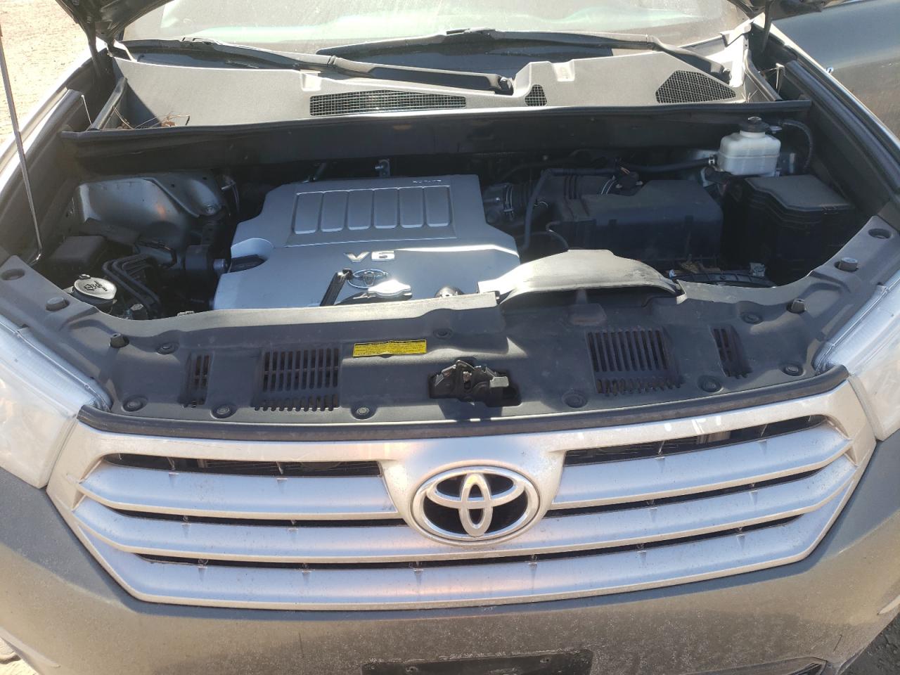 Photo 7 from auction – 2012 TOYOTA HIGHLANDER with VIN 5TDDK3EH0CS118756