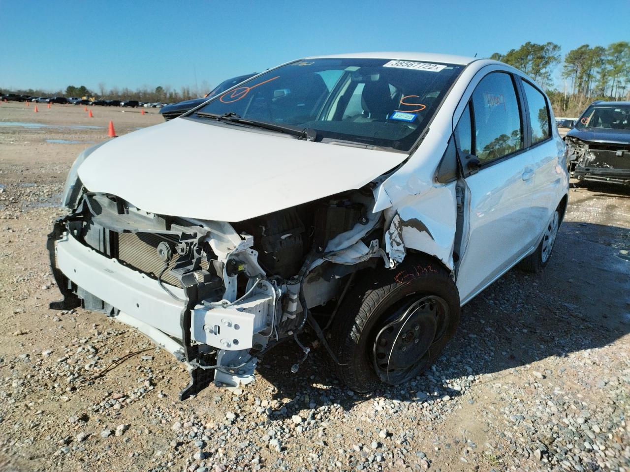 Photo 2 from auction – 2015 TOYOTA YARIS with VIN VNKKTUD33FA041762