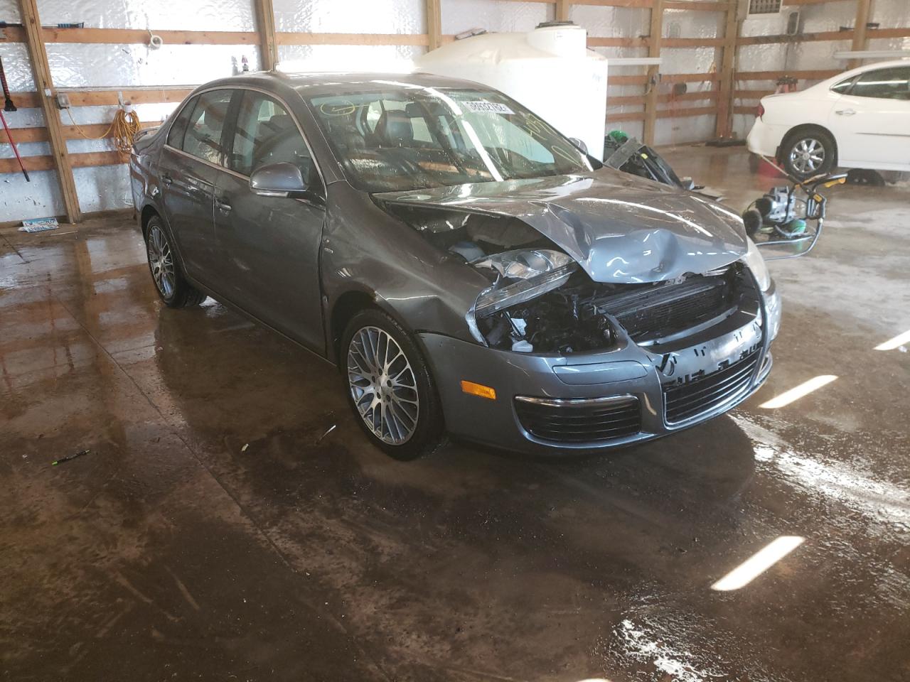 VOLKSWAGEN JETTA WOLF 2009 with VIN 3VWRJ71K09M004053 - Photo from auction