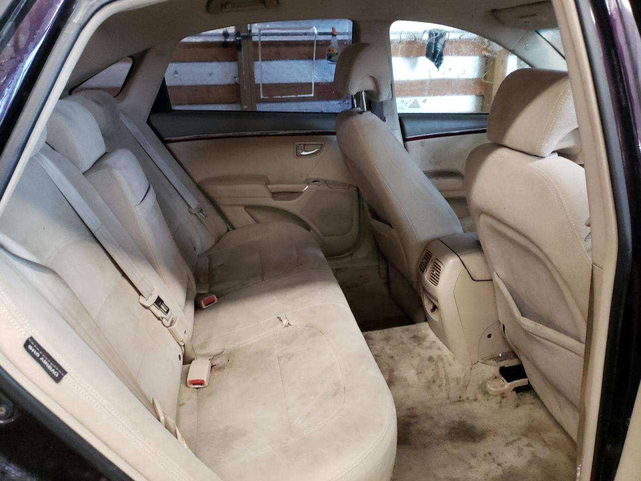 Photo 6 from auction – 2006 HYUNDAI AZERA SE with VIN KMHFC46F66A070024