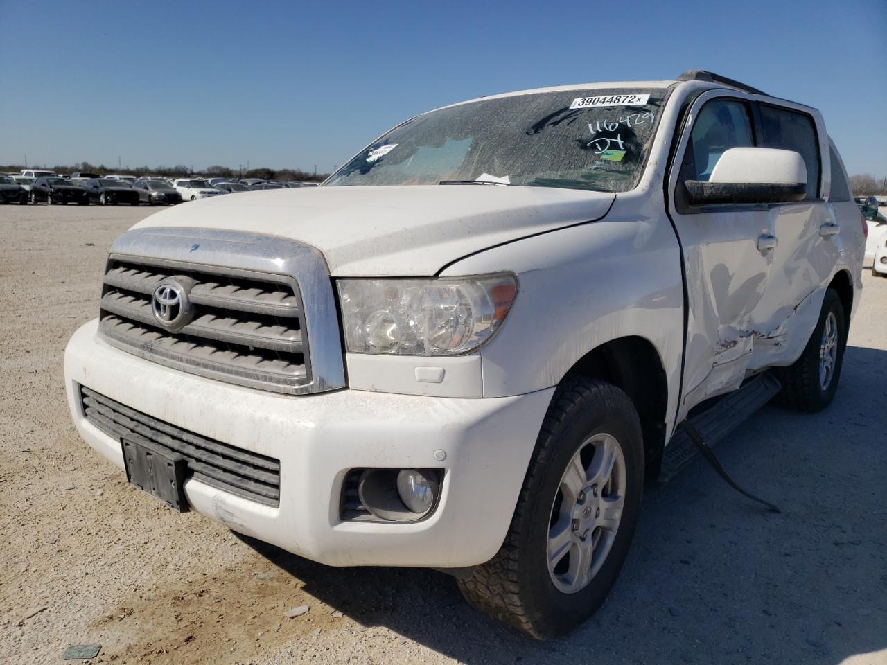 Photo 2 from auction – 2016 TOYOTA SEQUOIA SR with VIN 5TDZY5G17GS064314