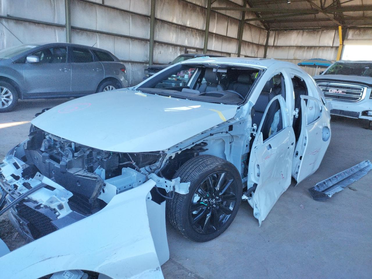 Photo 2 from auction – 2021 MAZDA 3 with VIN JM1BPBJY8M1335365