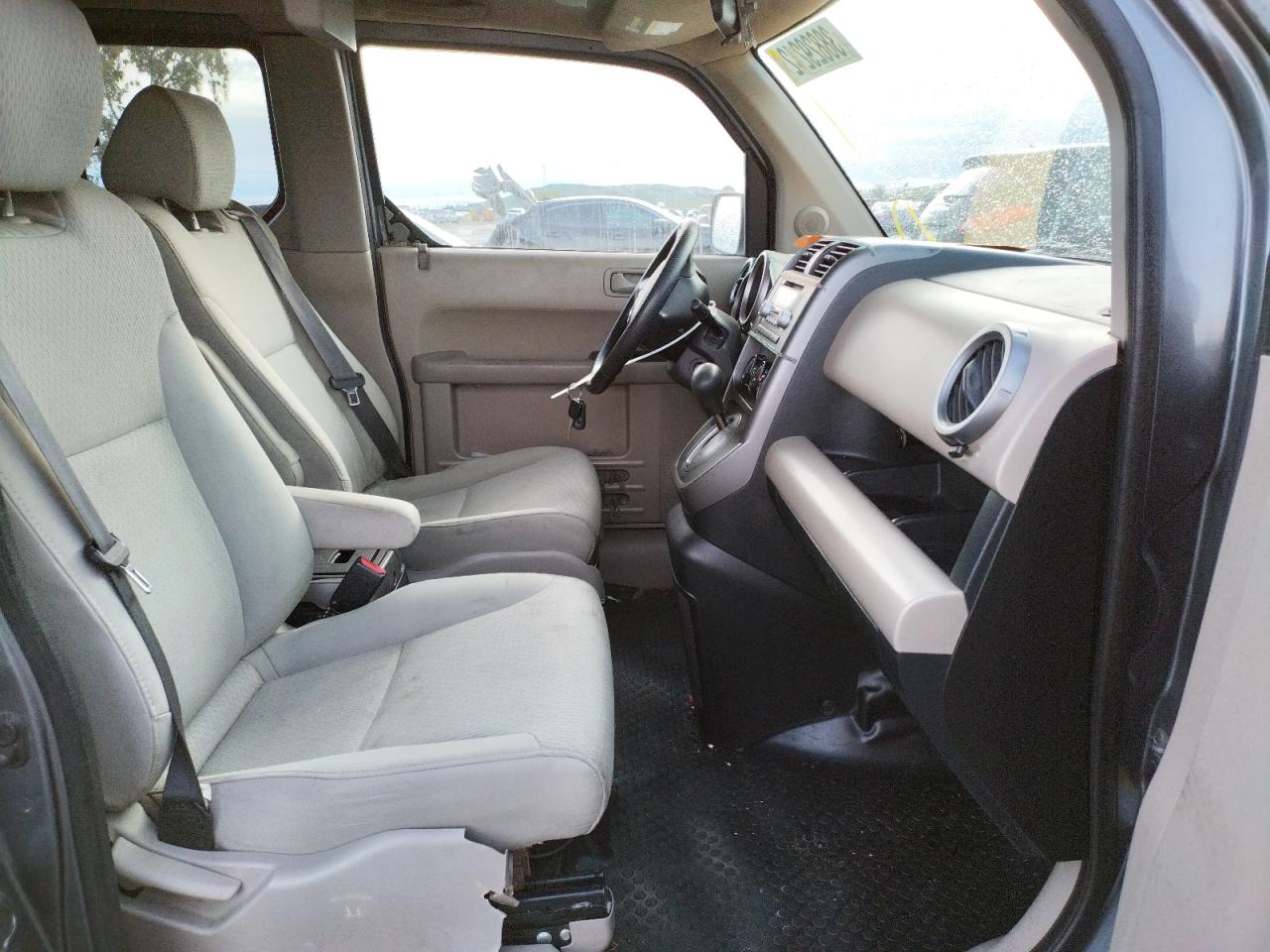 Photo 5 from auction – 2009 HONDA ELEMENT EX with VIN 5J6YH28769L002866