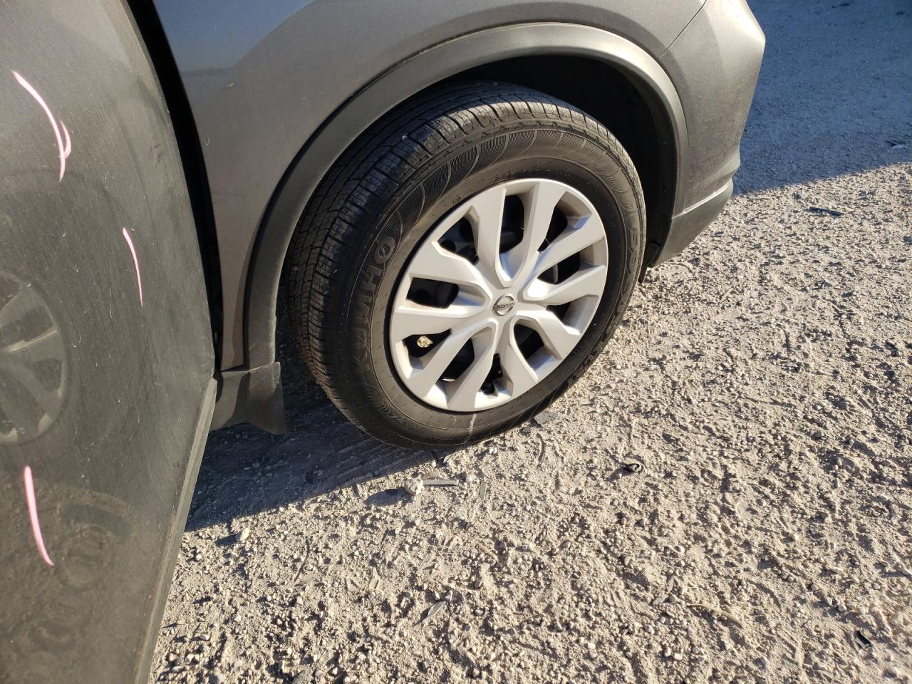 Photo 9 from auction – 2019 NISSAN ROGUE S with VIN KNMAT2MT0KP560462