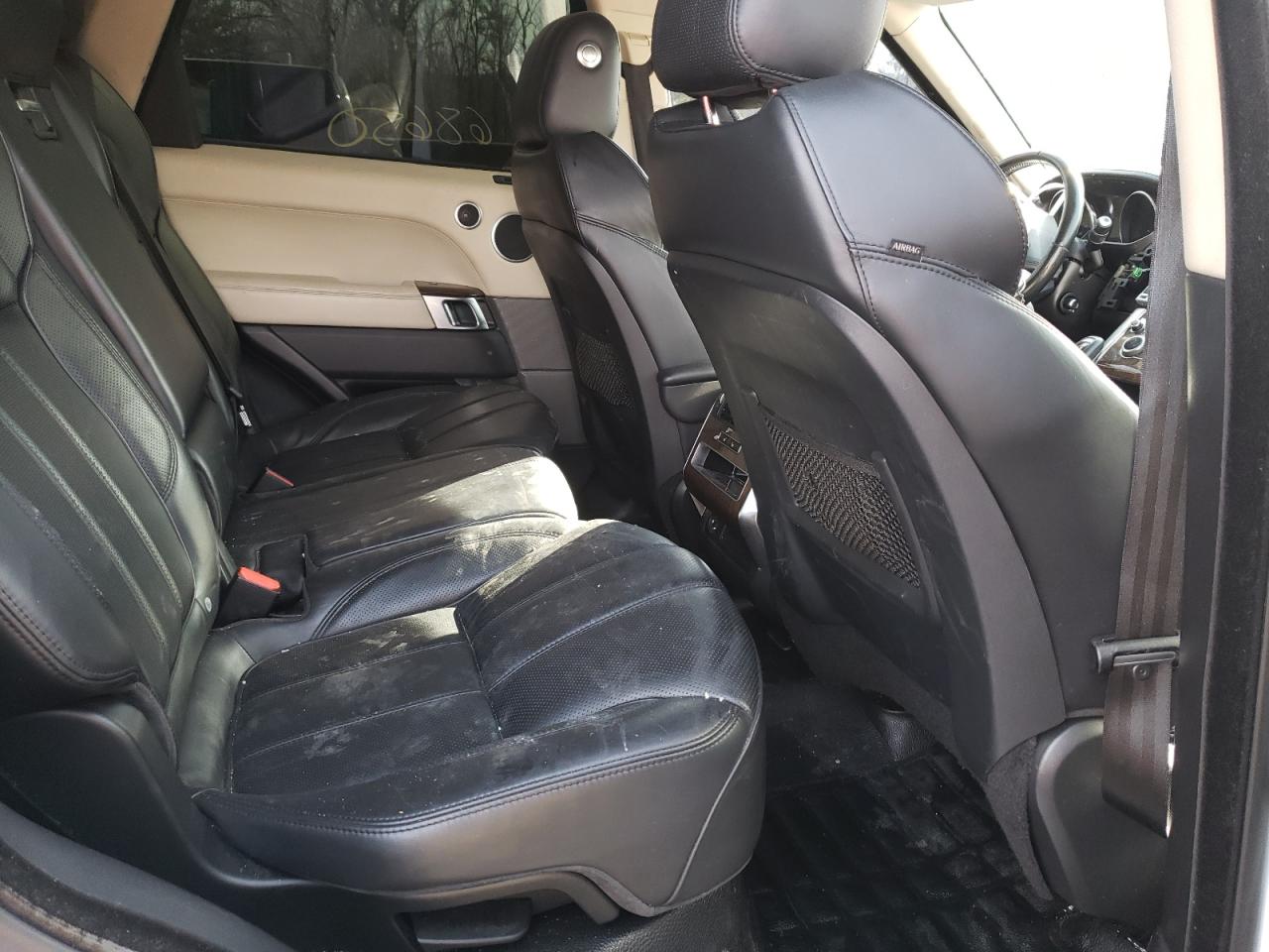 Photo 6 from auction – 2016 LAND ROVER RANGE ROVE with VIN SALWR2VF0GA632583