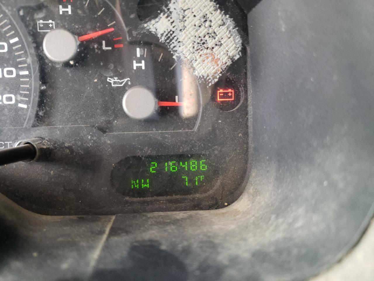 Photo 8 from auction – 2004 FORD EXPLORER X with VIN 1FMZU73K74ZA81643