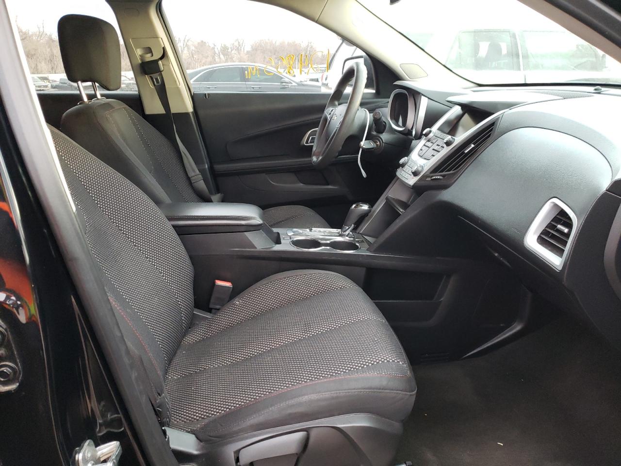 Photo 5 from auction – 2016 CHEVROLET EQUINOX LS with VIN 2GNALBEK6G1181158