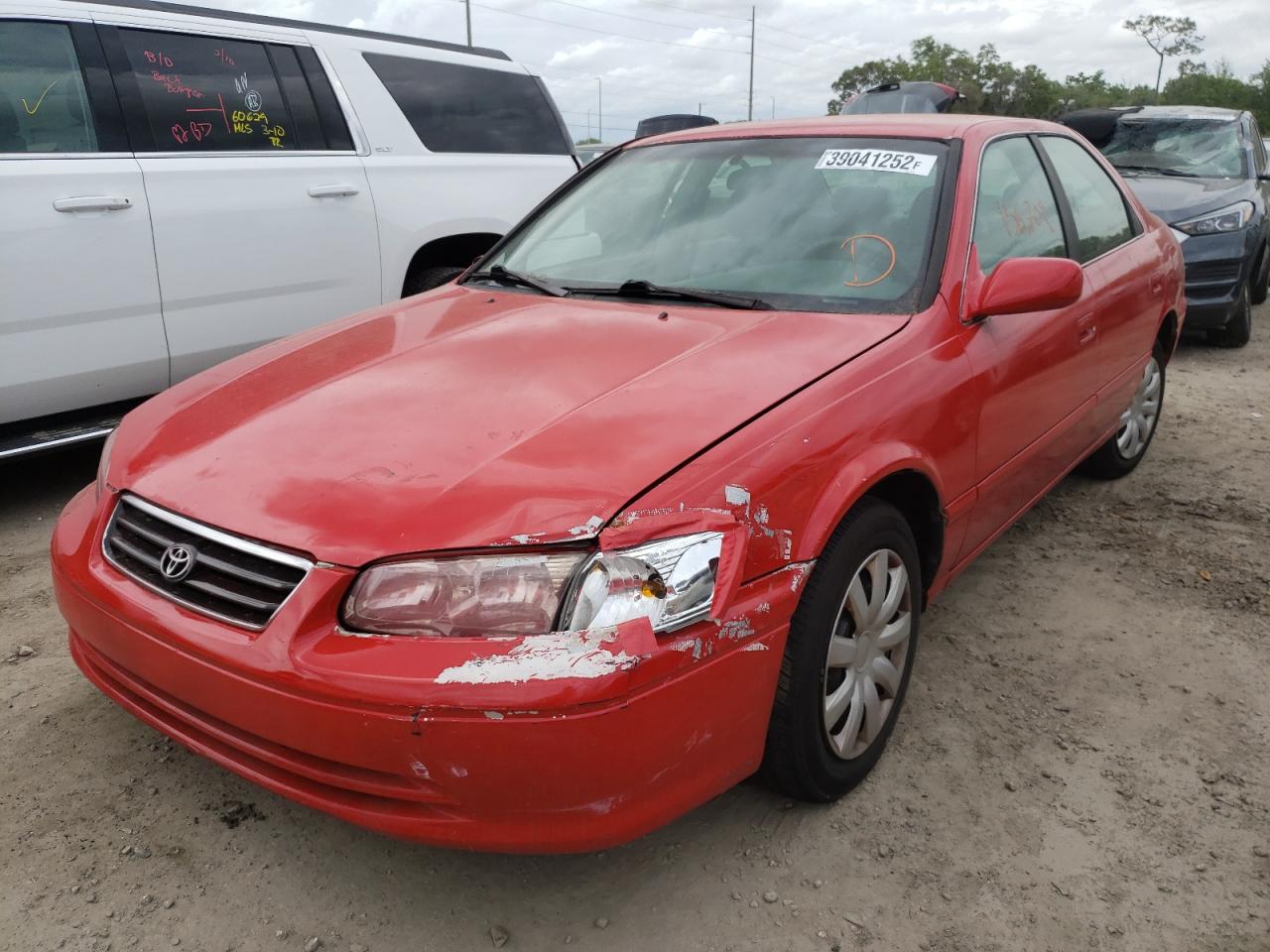 Photo 2 from auction – 2000 TOYOTA CAMRY CE with VIN 4T1BG22K6YU660784