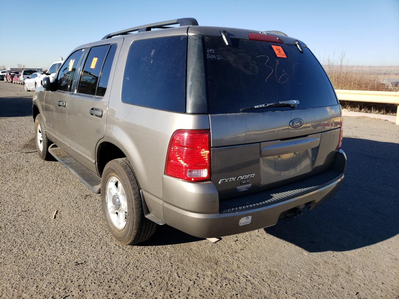 Фото 3 с аукциона – 2004 FORD EXPLORER X с VIN 1FMZU73E14ZB10144