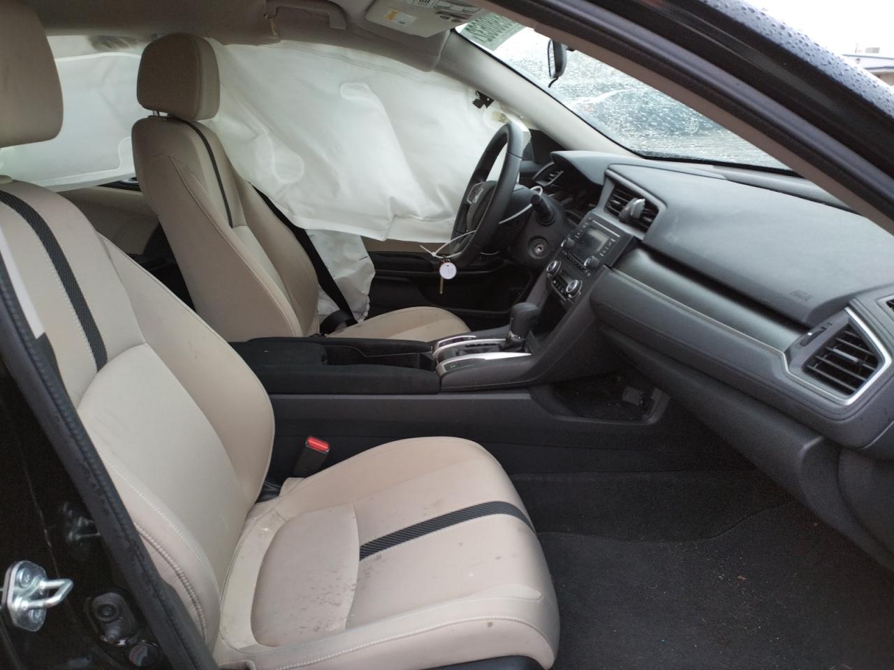 Photo 5 from auction – 2016 HONDA CIVIC LX with VIN 2HGFC2F54GH531239