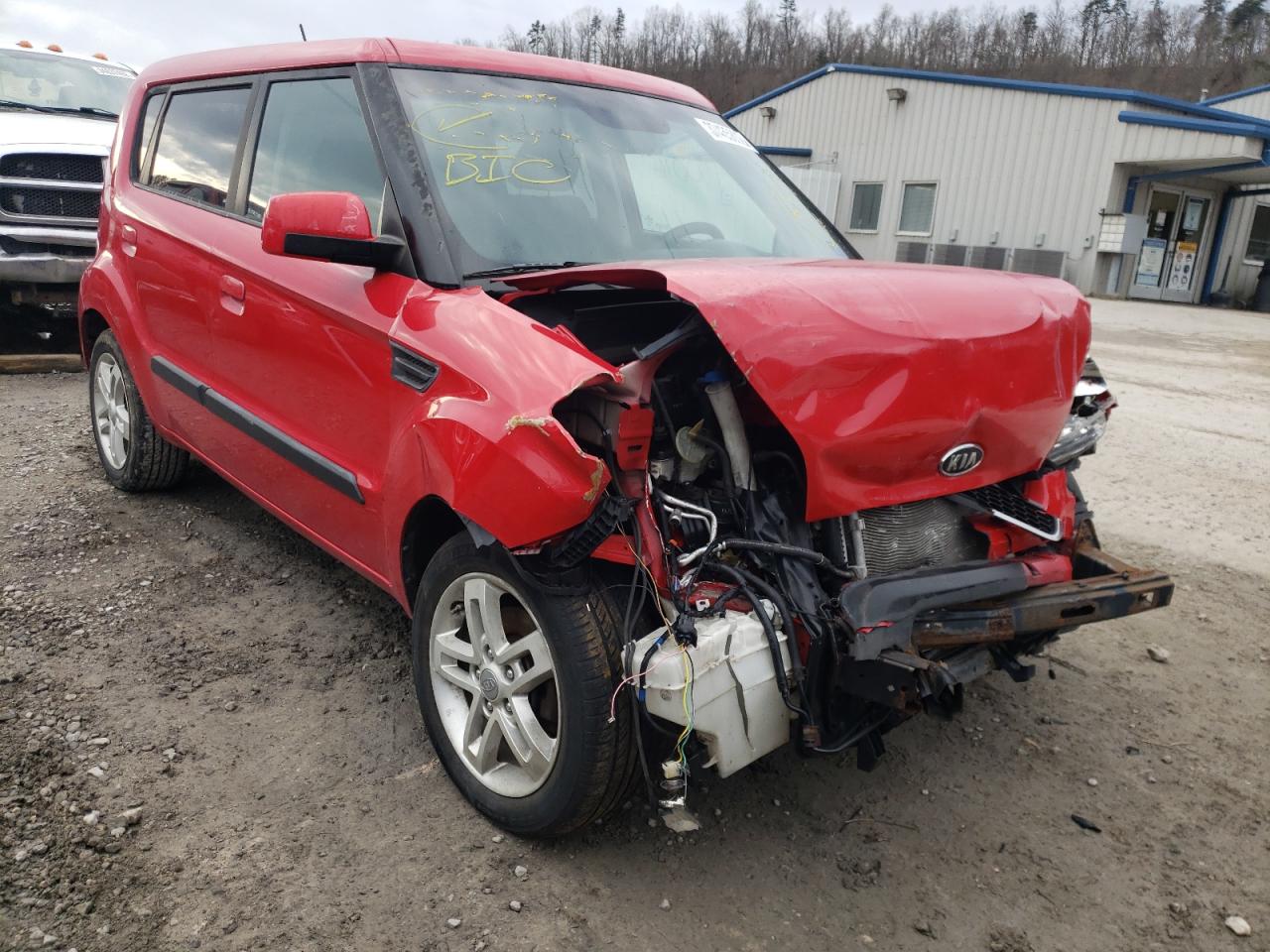 KIA SOUL + 2010 with VIN KNDJT2A2XA7074980 - Photo from auction