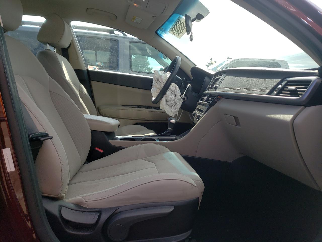 Photo 5 from auction – 2016 KIA OPTIMA LX with VIN 5XXGT4L33GG113551