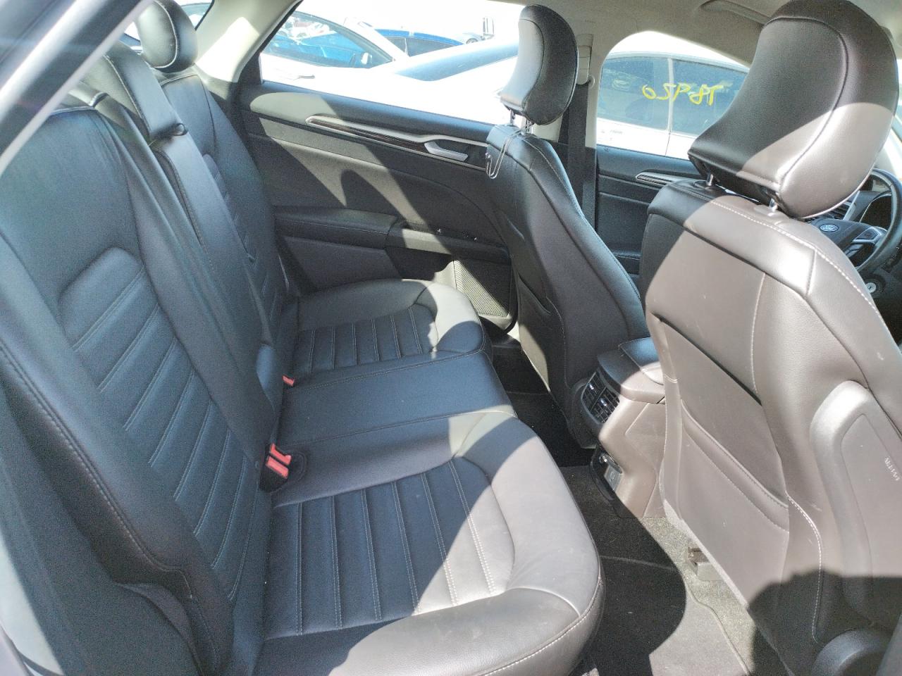 Photo 6 from auction – 2016 FORD FUSION SE with VIN 3FA6P0PU6GR357391
