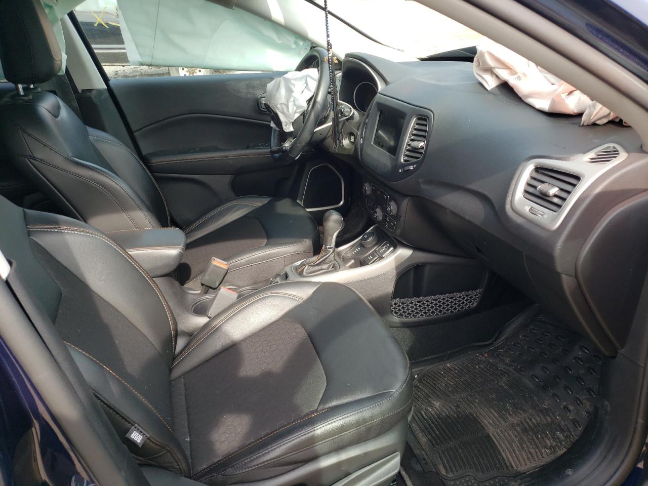 Photo 5 from auction – 2020 JEEP COMPASS LA with VIN 3C4NJDBB5LT197540