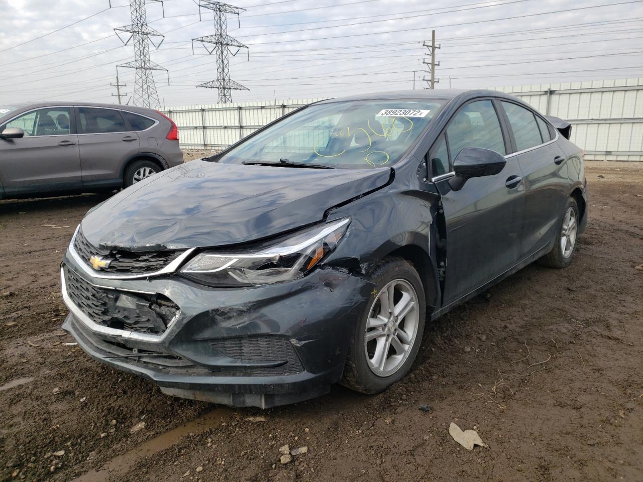 Photo 2 from auction – 2017 CHEVROLET CRUZE LT with VIN 3G1BE5SM4HS559667