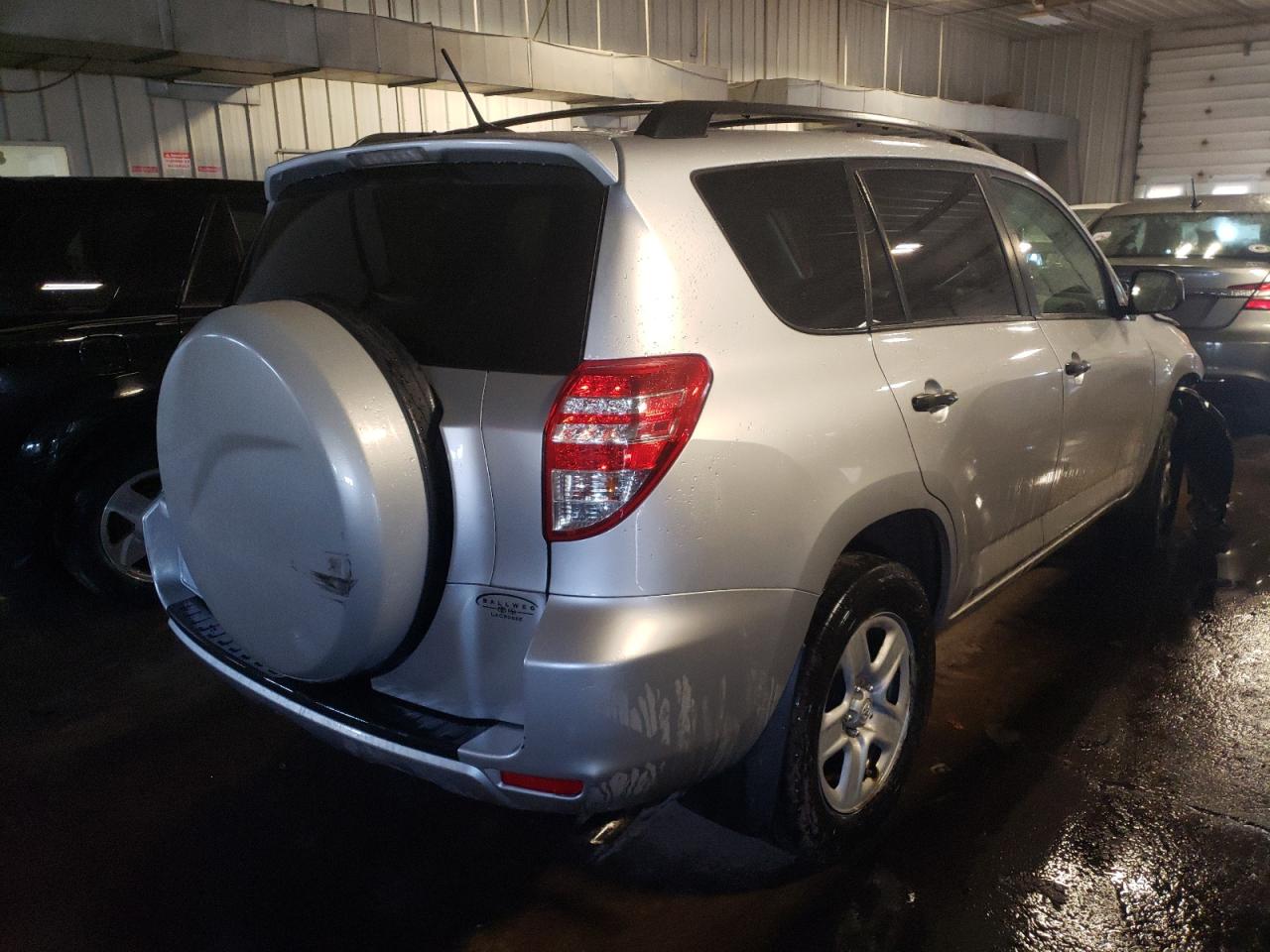 Photo 4 from auction – 2010 TOYOTA RAV4 with VIN 2T3ZF4DVXAW026234