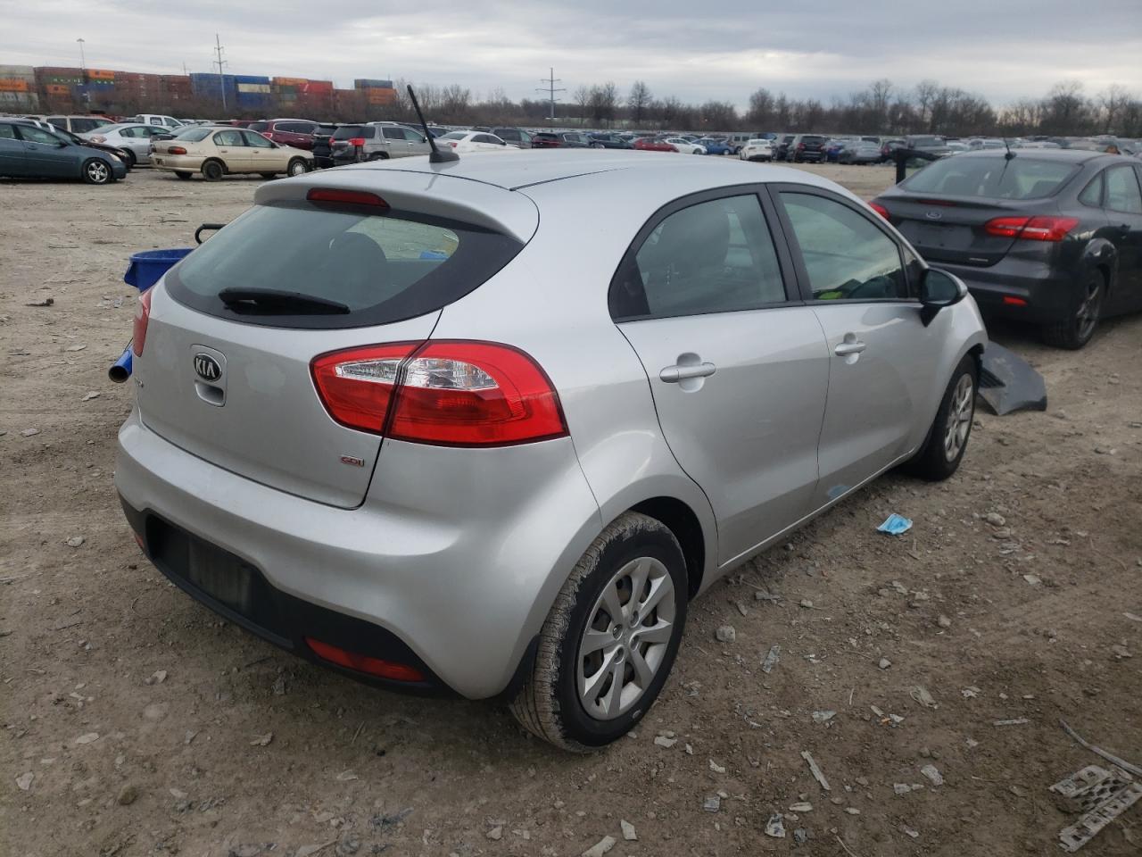 Photo 4 from auction – 2015 KIA RIO LX with VIN KNADM5A3XF6516431