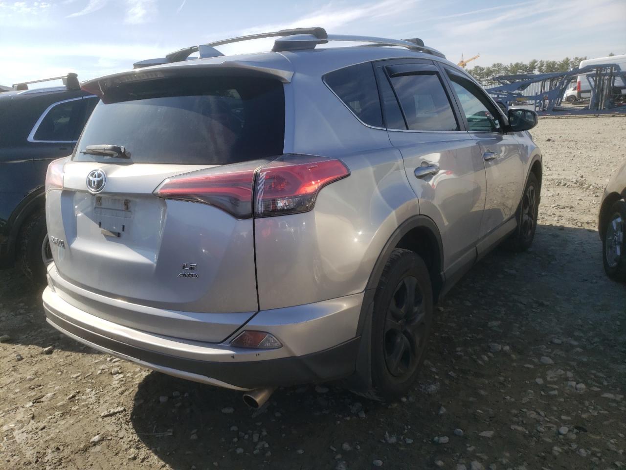 Photo 4 from auction – 2016 TOYOTA RAV4 LE with VIN 2T3BFREVXGW451118