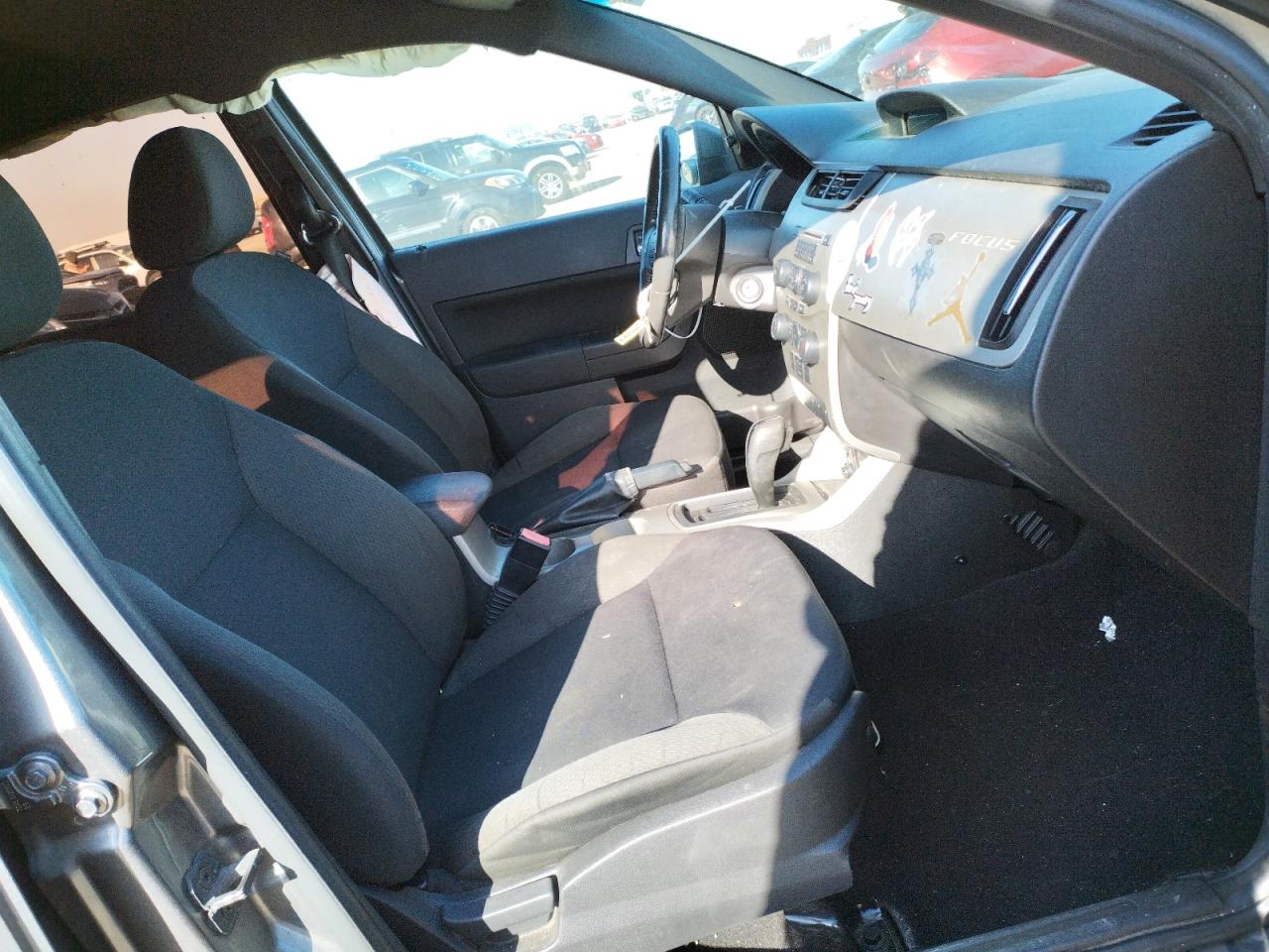 Photo 5 from auction – 2011 FORD FOCUS SES with VIN 1FAHP3GN9BW180988